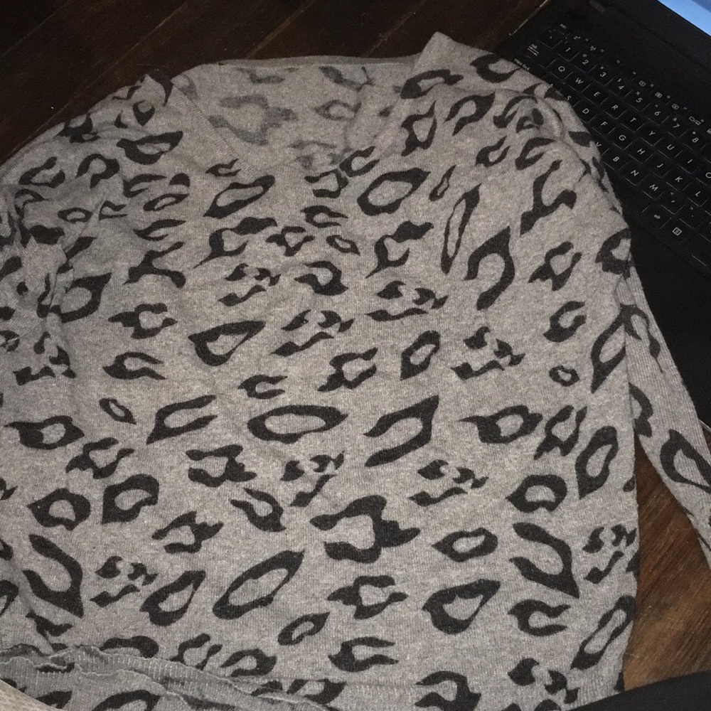 Love sleeve gray cheetah shirt